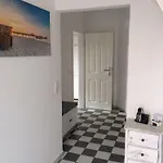 Holiday home Strandkorb 1 Groemitz